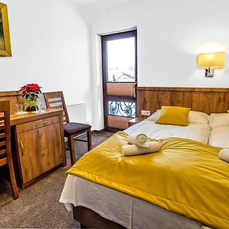 Dworek Nad Bialka Apartamenty-pokoje-bialka Tatrzanska-czarna Gora Holiday park Czarna Gora